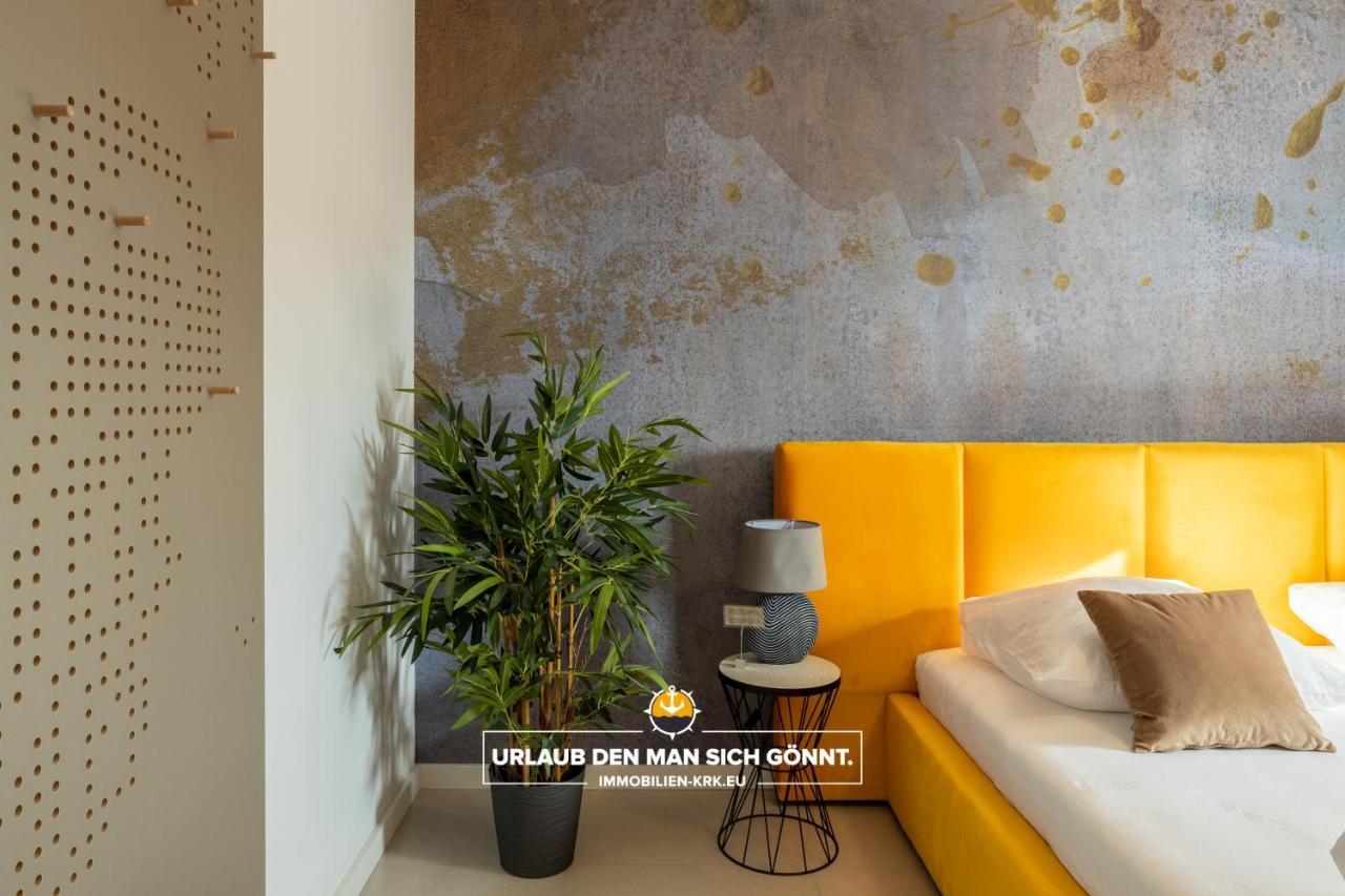 Penthouse Panorama Deluxe In Malinska Apartment Exterior photo