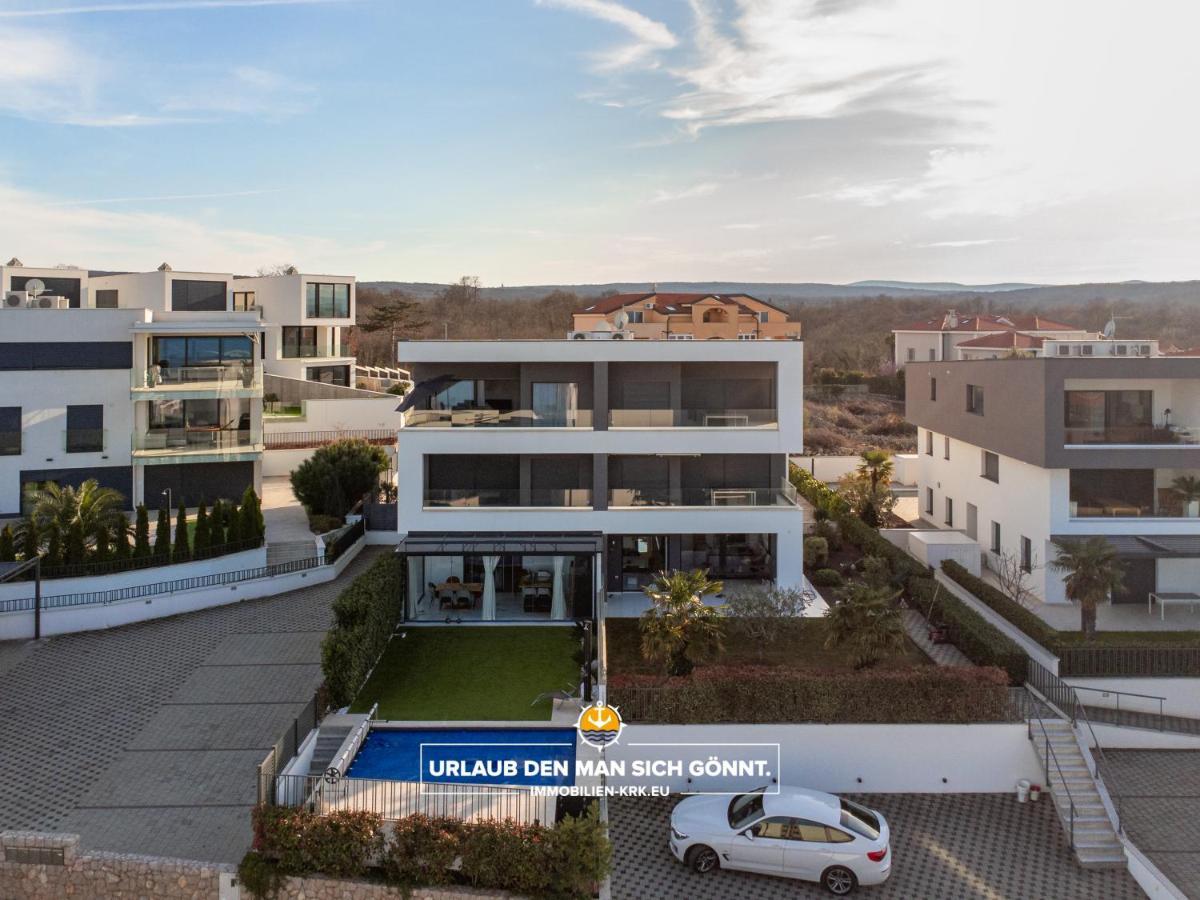 Penthouse Panorama Deluxe In Malinska Apartment Exterior photo